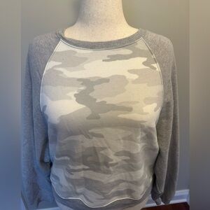 American eagle crewneck NWT​​​​